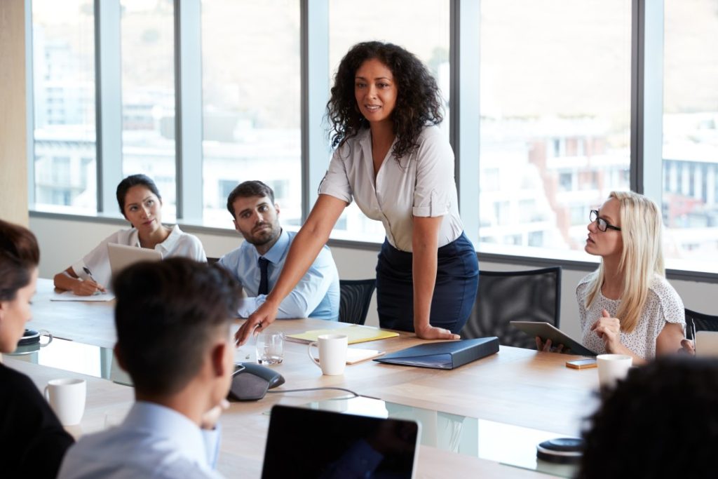 Mastering Leadership A Comprehensive Guide to Becoming an Exceptional Leadership Coach
